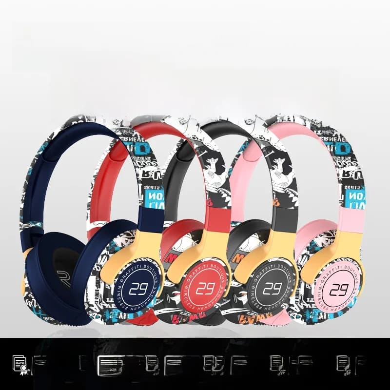 Auriculares inalámbricos supraaurales pintados con radio FM y diseño plegable