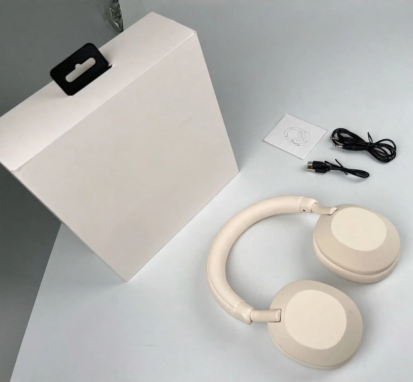 Auriculares Bluetooth Inalámbricos Circumaurales con Cancelación Activa de Ruido Estéreo