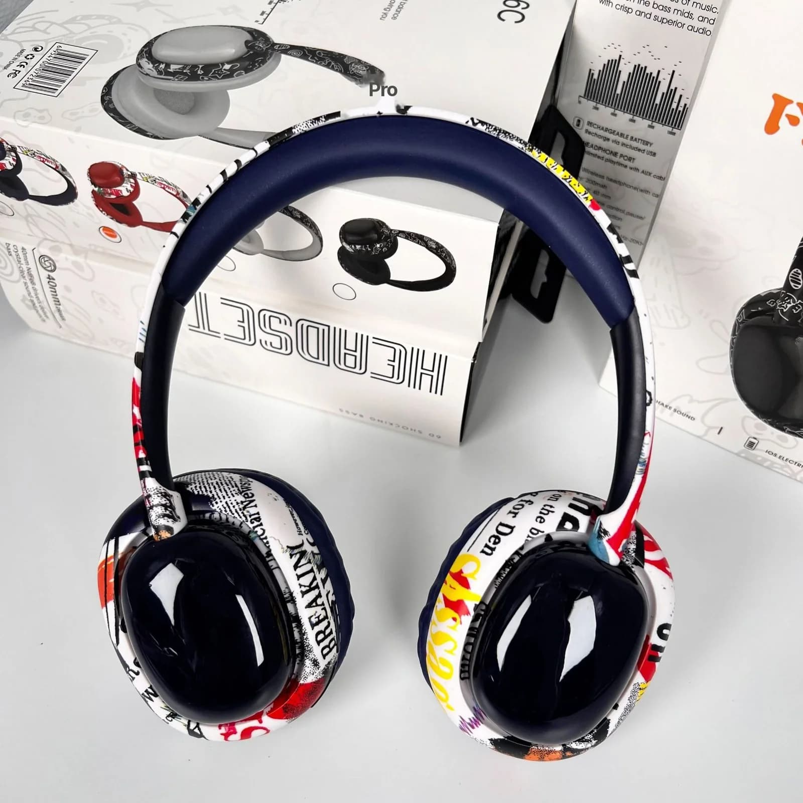 Auriculares Bluetooth supraaurales con graves profundos y conectividad inalámbrica